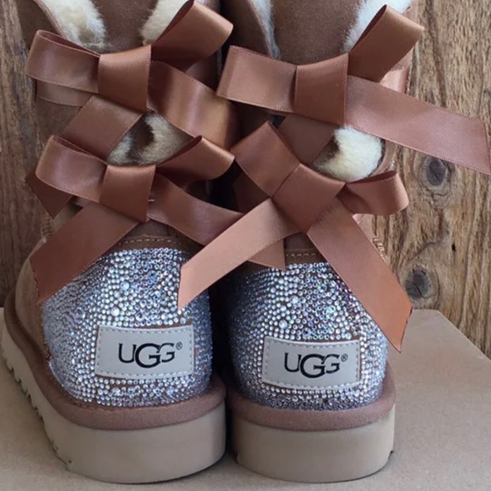 🔥 Blinged Out Uggs 2 Bow 🔥 MUST SELL!